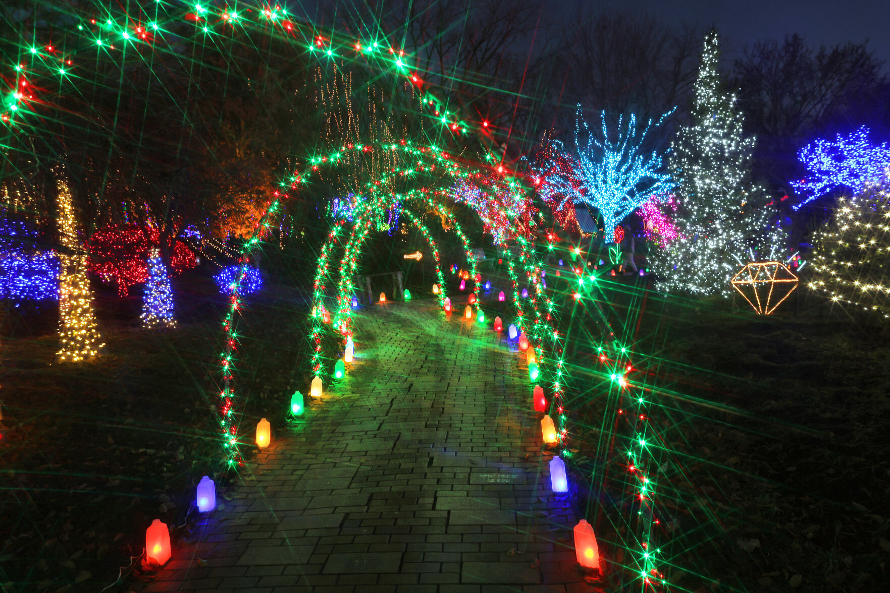 SOWI_231124_JVG_LIGHTS04.JPG